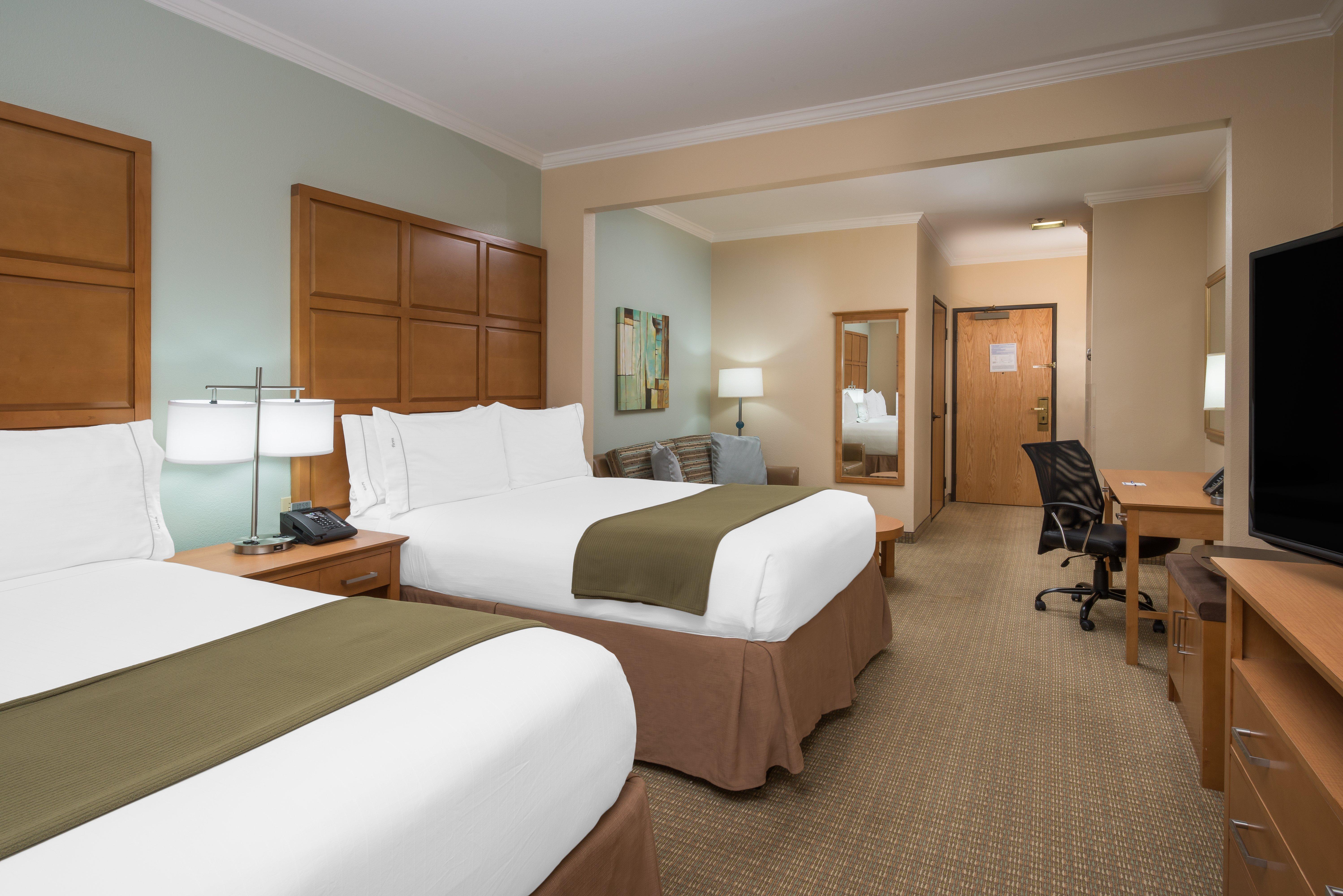 Holiday Inn Express & Suites Santa Clara - Silicon Valley By Ihg Exterior photo