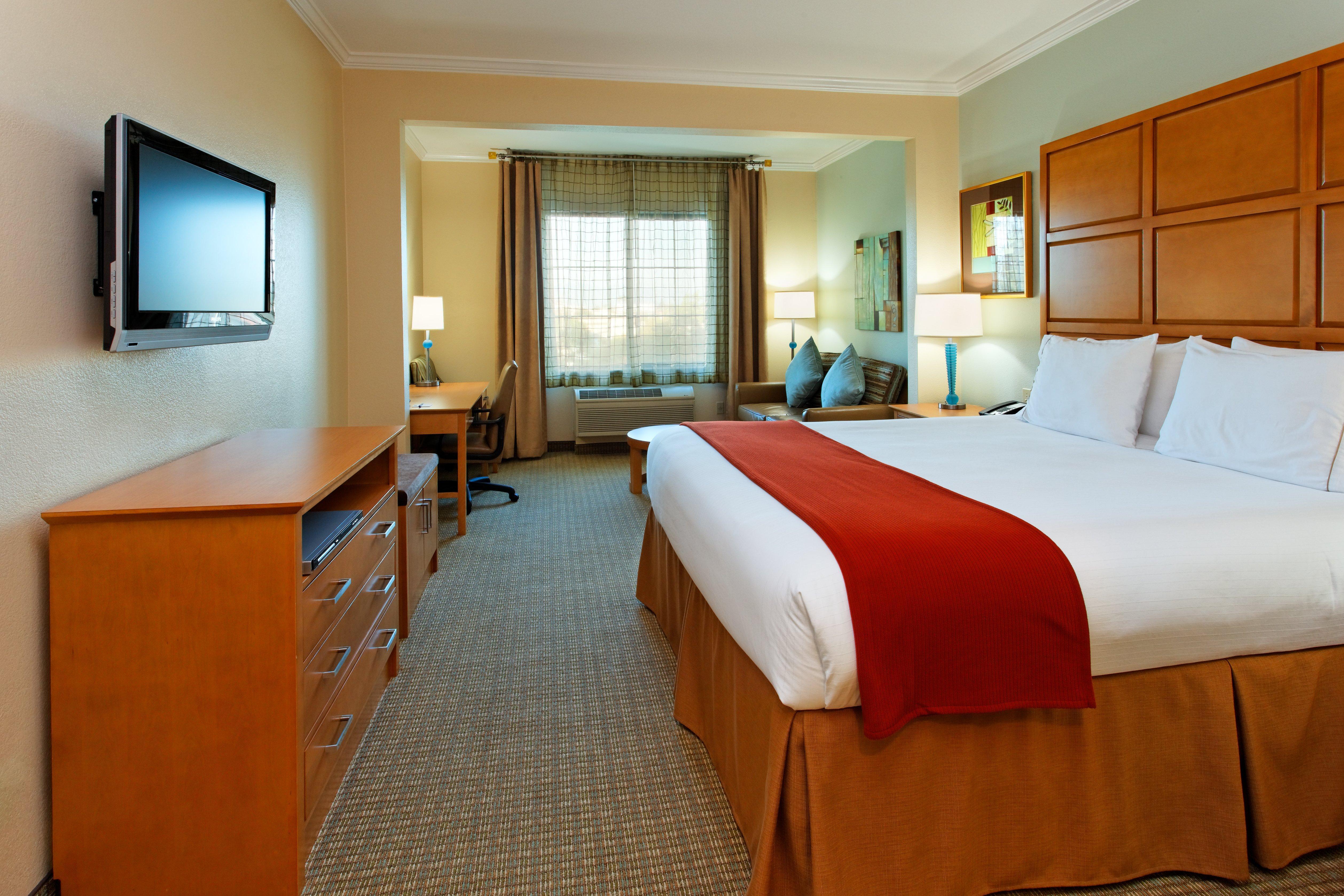 Holiday Inn Express & Suites Santa Clara - Silicon Valley By Ihg Exterior photo